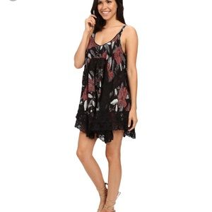 NWT Free People She Swings Slip